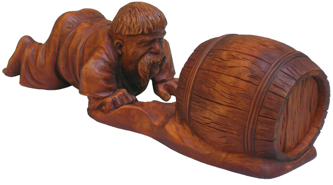 Мужик и поросенок 2009, деревянная скульптура. Резьба по дереву. Vip сувениры.